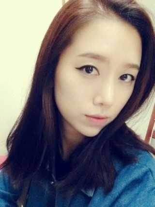 硅胶隆鼻+注射法打造鹅蛋脸+玻尿酸垫下巴整