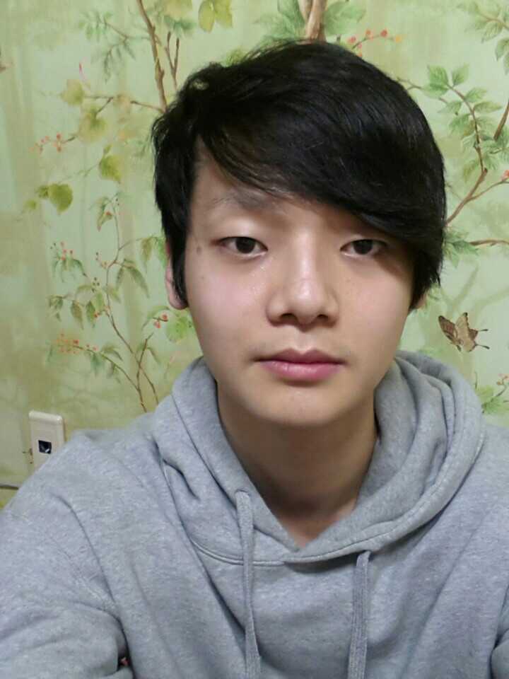 脸歪很上火,手术完了之后就觉得自己自信了很多,本来也想做眼睛的手术