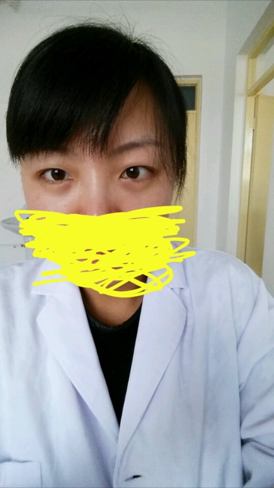 甘承医生,我内切眼袋后,眼窝凹陷,卧蚕凸显肥大,能修复吗
