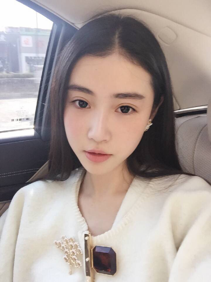 无聊中,给网红的颜值打分的话,总体而言张辛苑7.