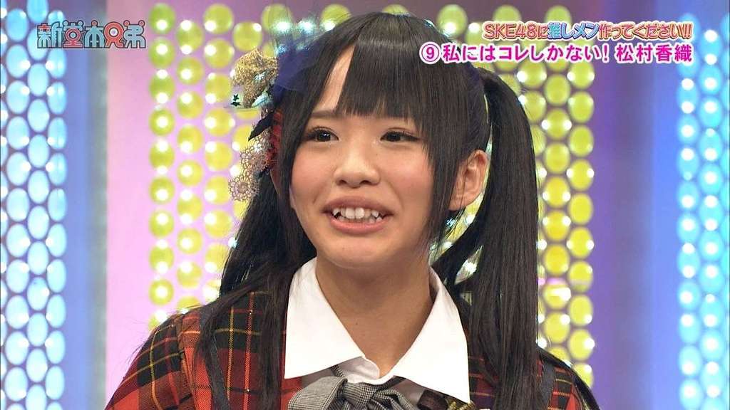 每次看日本艺人的牙齿
