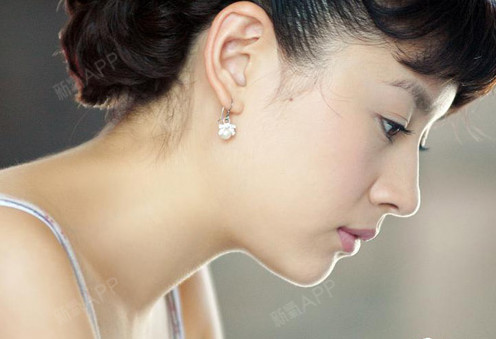 【娱乐圈里的漂亮鼻子】娱乐圈里也不乏一些有着非常完_圈子-新氧美容